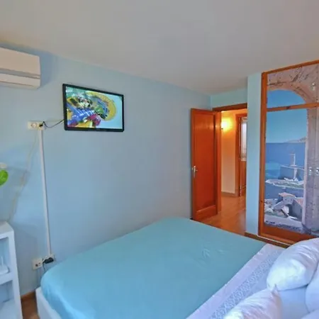 Belvilla By Oyo Benestar Chalet